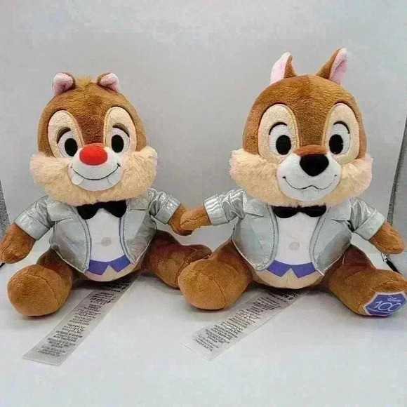 2023 Disney Platinum D100 100 Years Wonder Anniversary Chip & Dale Plush - Picture 1 of 10
